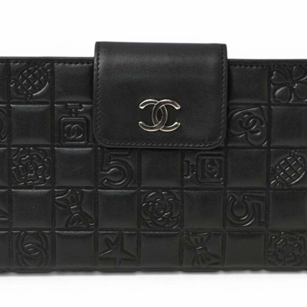 CHANEL Black Lambskin Leather Wallet